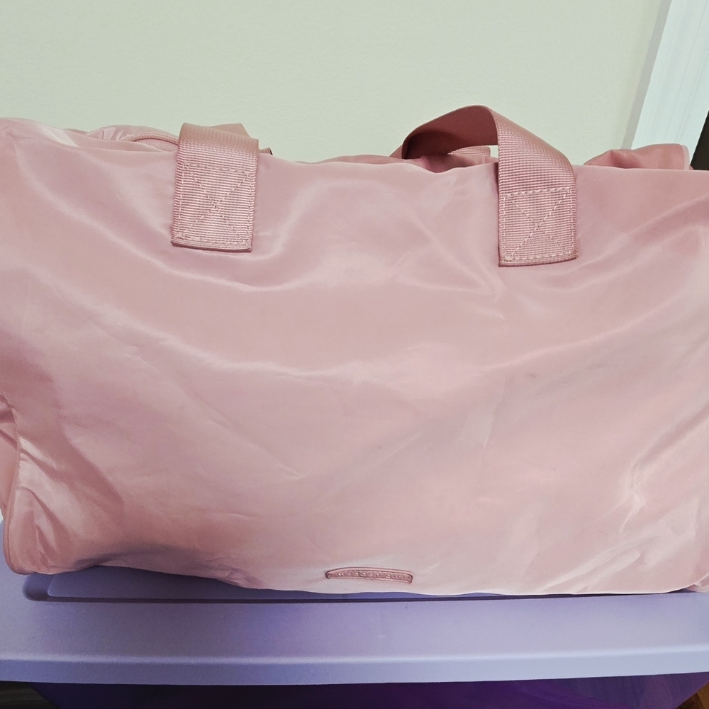 ☆ Pink Madden Girl Travel Duffel Bag w/Straps - Picture 2 of 10